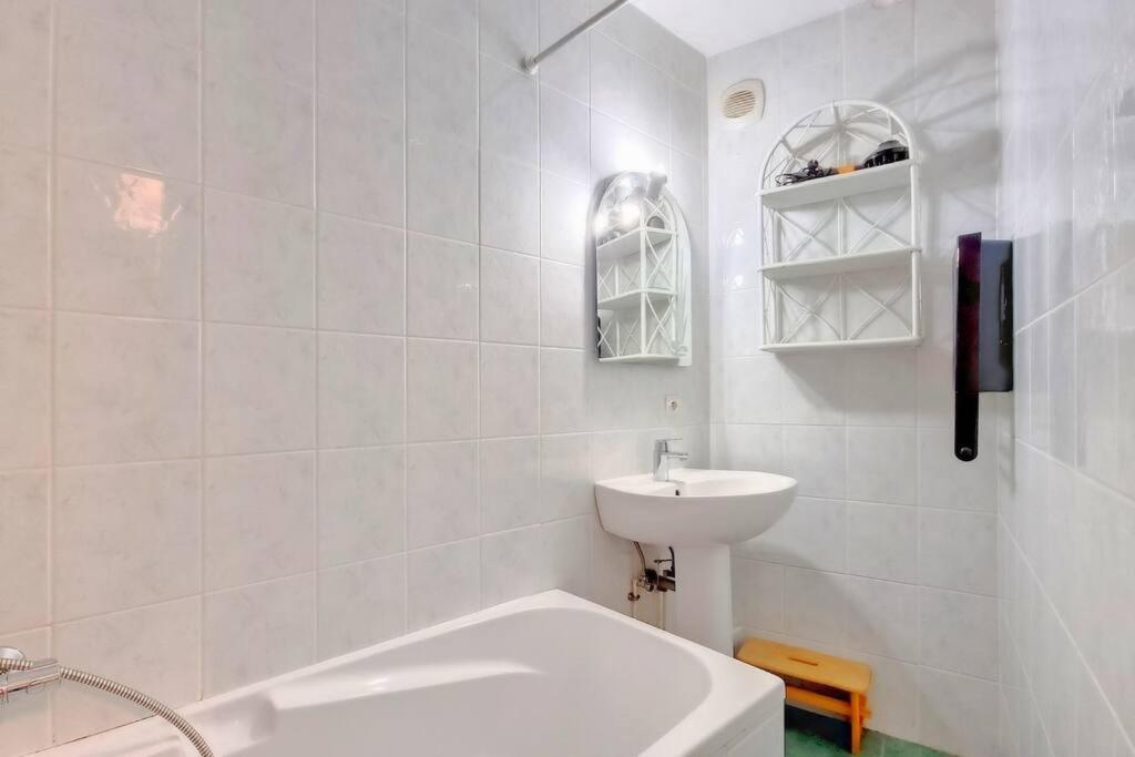 Chez Romane - Appartement Avec Parking รีควีร์ ภายนอก รูปภาพ
